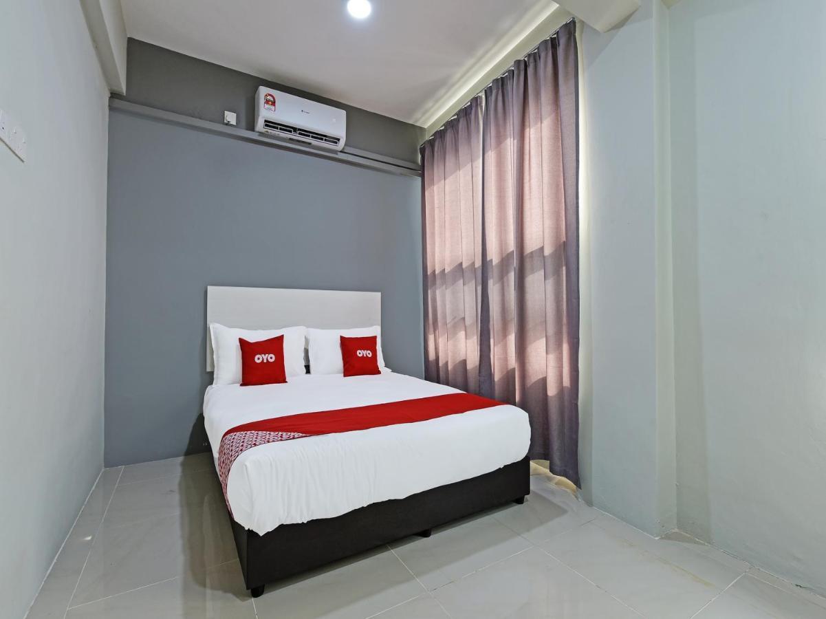 Oyo 90594 Hotel Casalink Paka Экстерьер фото