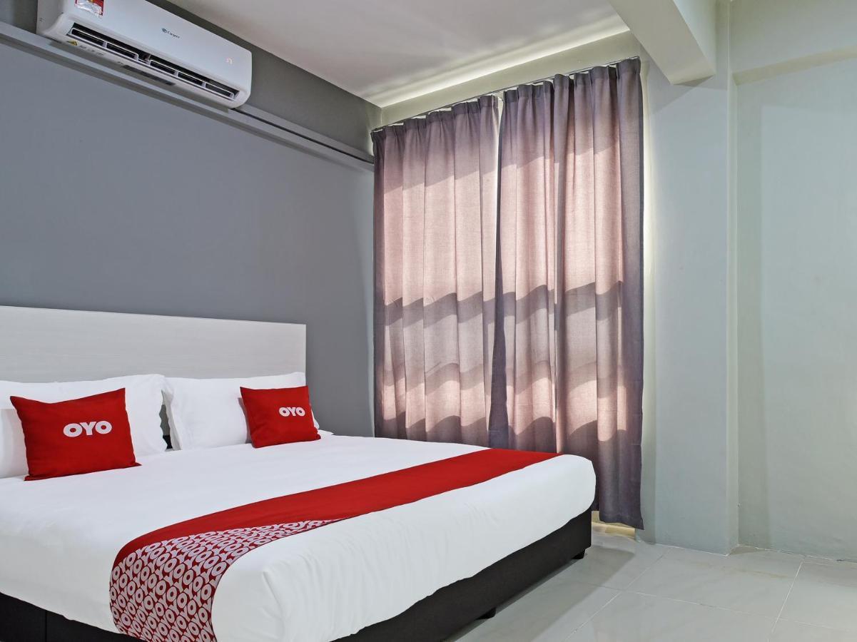 Oyo 90594 Hotel Casalink Paka Экстерьер фото