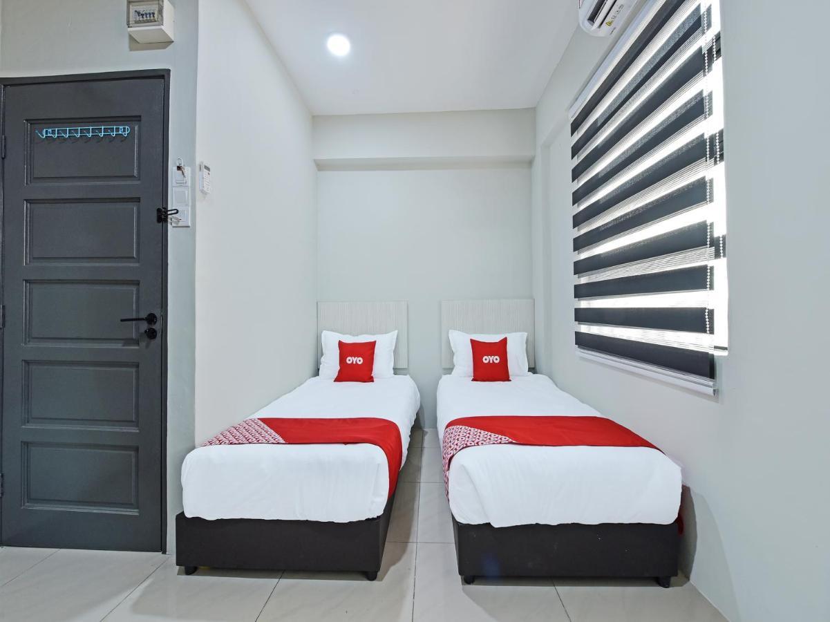 Oyo 90594 Hotel Casalink Paka Экстерьер фото