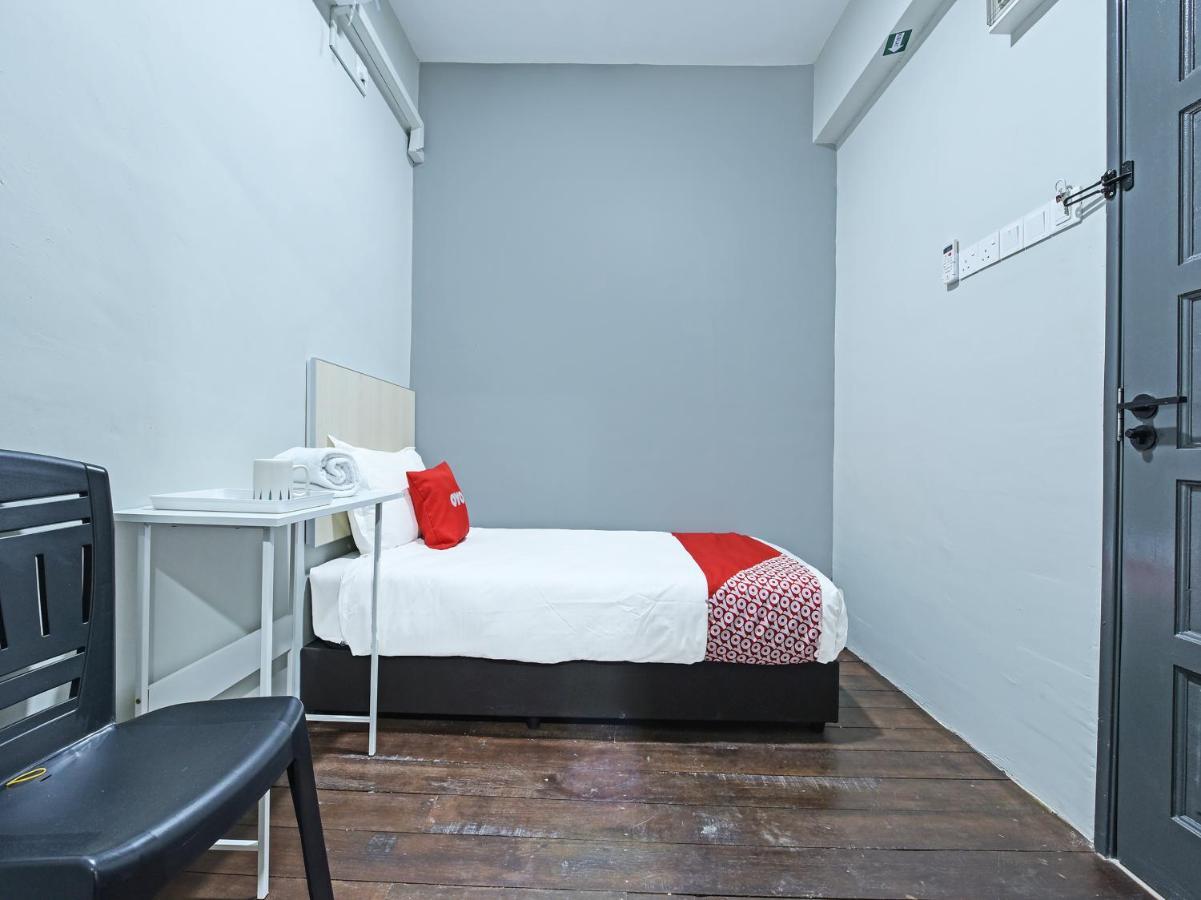 Oyo 90594 Hotel Casalink Paka Экстерьер фото