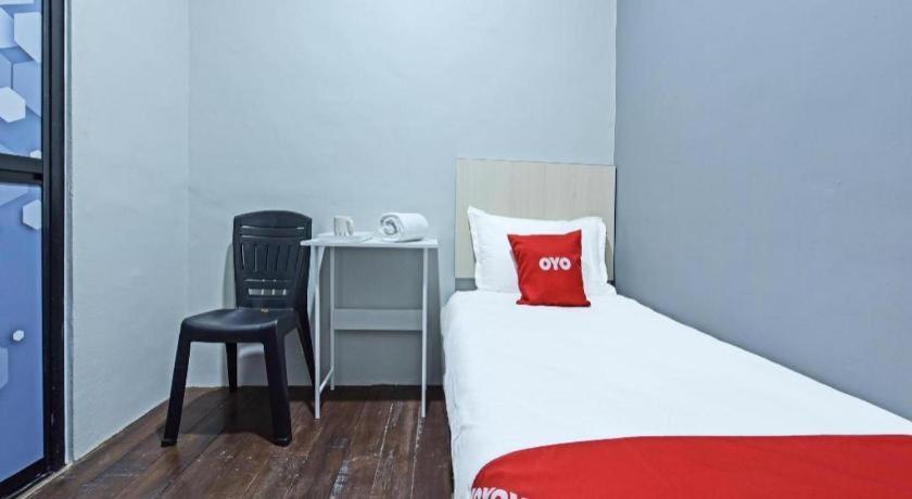 Oyo 90594 Hotel Casalink Paka Экстерьер фото