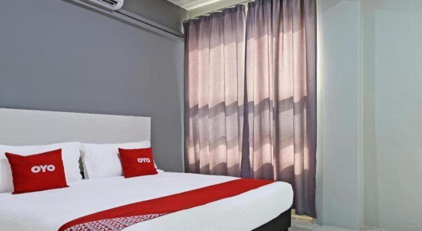 Oyo 90594 Hotel Casalink Paka Экстерьер фото