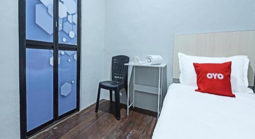 Oyo 90594 Hotel Casalink Paka Экстерьер фото