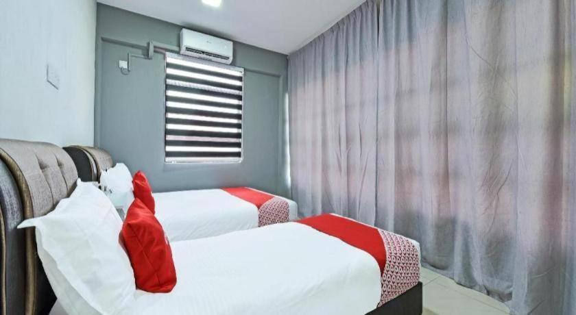 Oyo 90594 Hotel Casalink Paka Экстерьер фото
